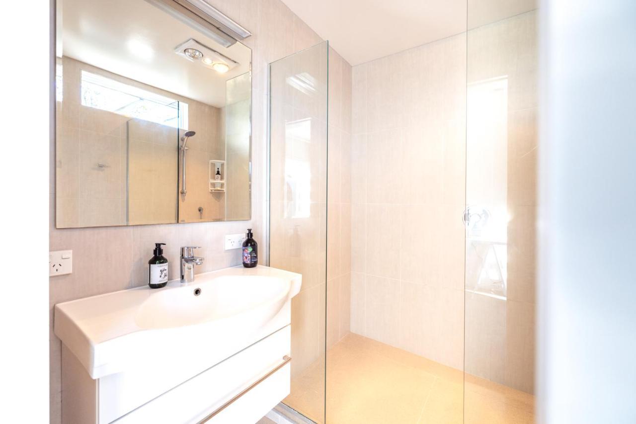 Driftwood Beach House With Spa Pool - Absolute Beachfront! Blackpool エクステリア 写真